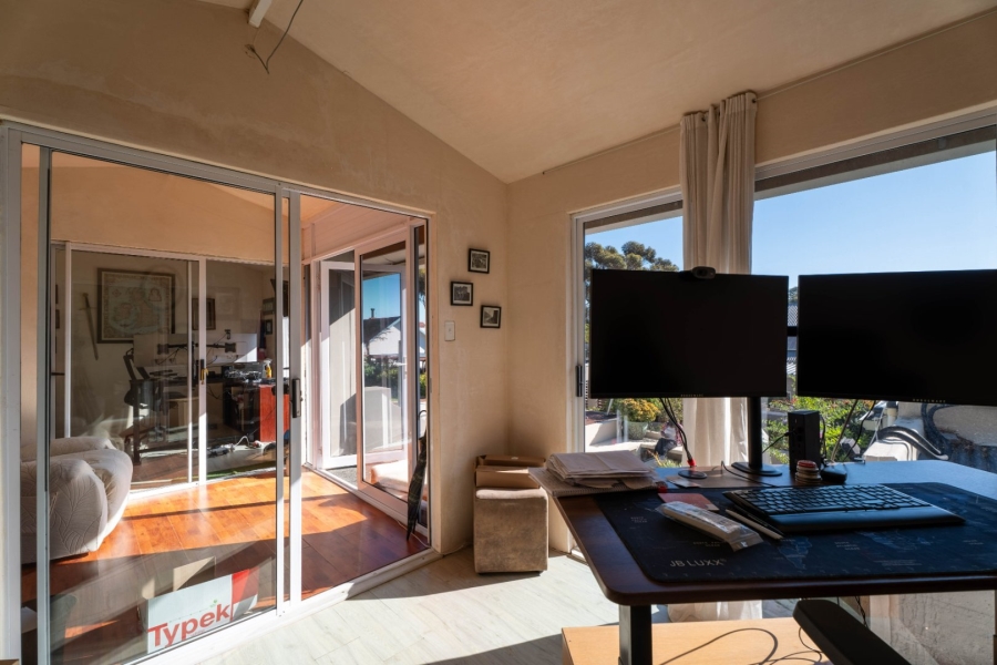 3 Bedroom Property for Sale in Mountainside Western Cape
